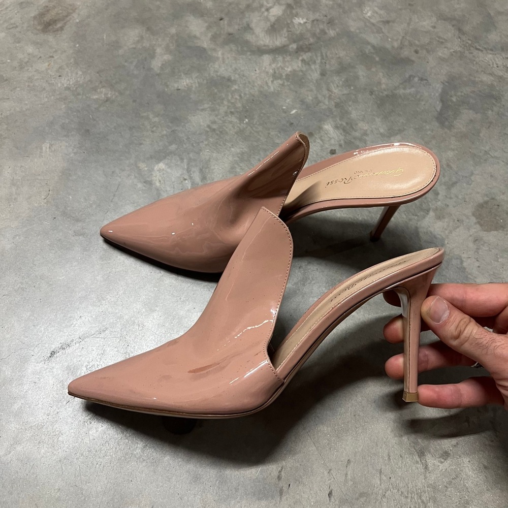 Gianvito Rossi Nude Patent Leather Pointed Toe Mule Pumps Heels Size 41 Italy